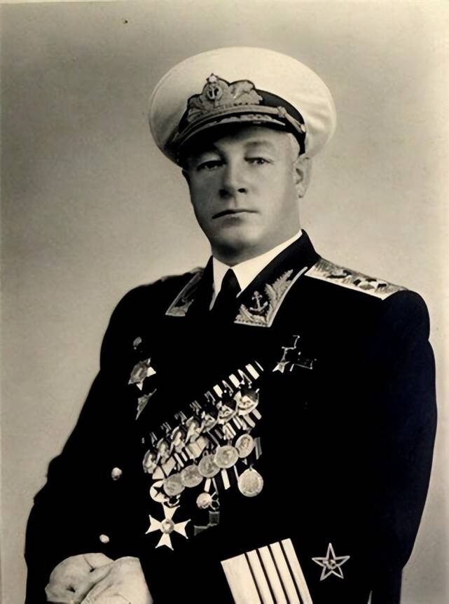 陆军库兹涅佐夫元帅图片