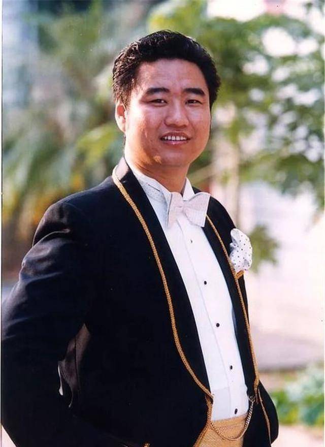 丛飞:11年醉心公益无好报,病床前上演"农夫与蛇"令人心寒