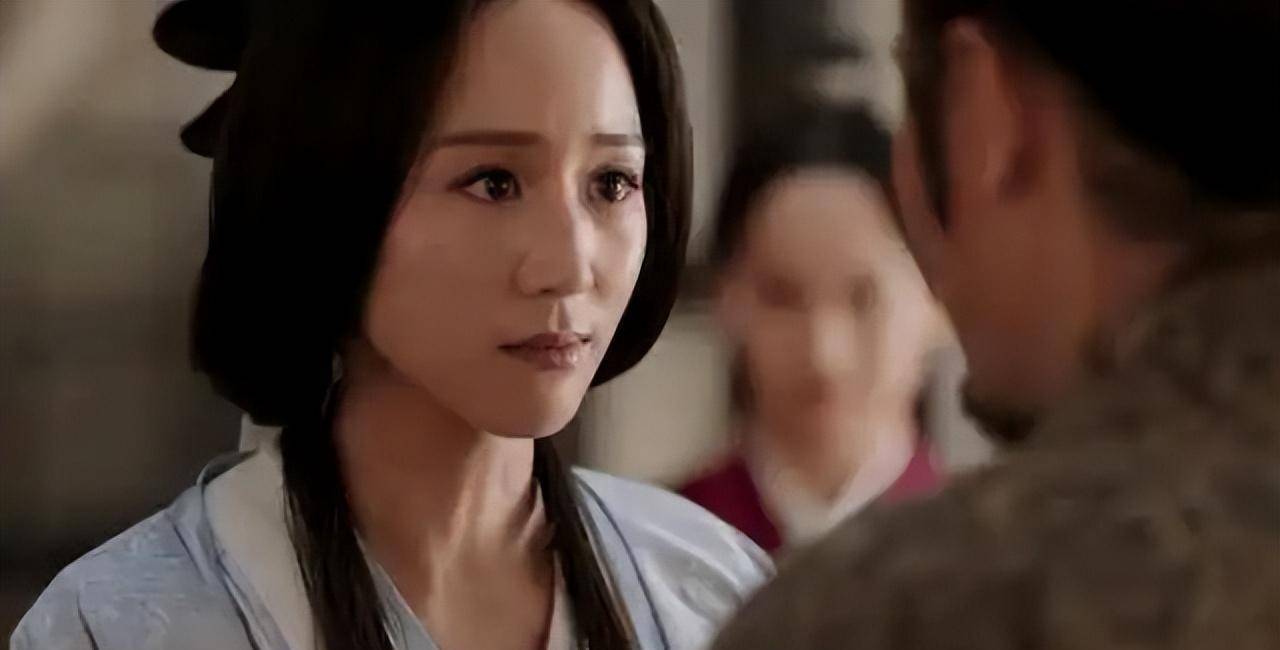 对于妻子的绝食司马懿一开始还淡定得很,并没有任何表示,他们的儿子