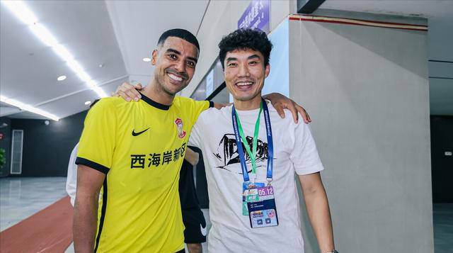 归化国脚阿兰状态火爆!1射1传助青岛西海岸结束不胜