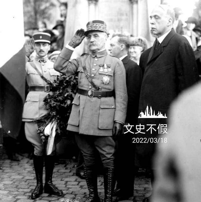 为了加快推进"巴巴罗萨计划",希特勒被迫放弃了"海狮计划"