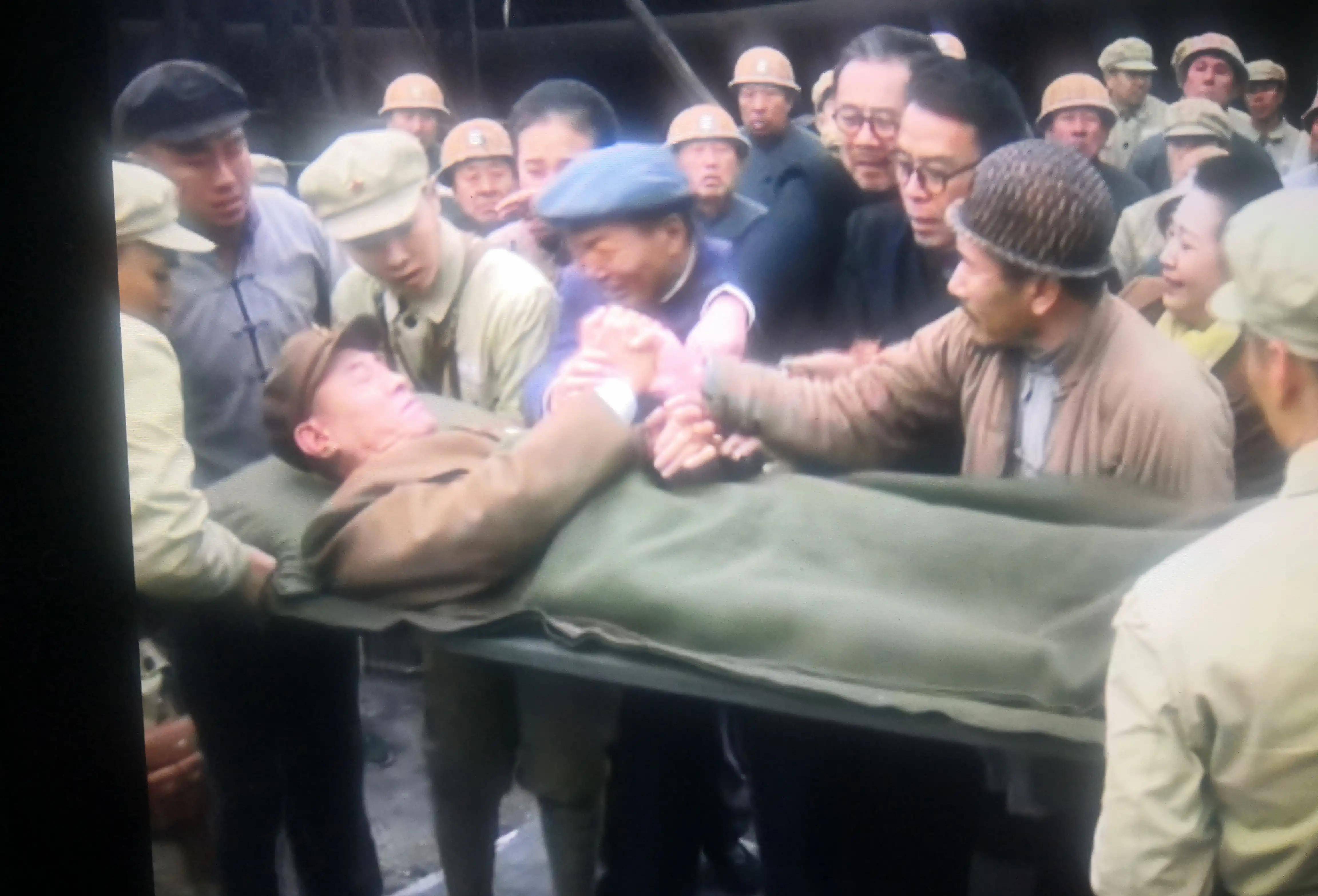 《沸腾的群山》大结局冯金山01号都被抓孙书记在新中国成立时离世