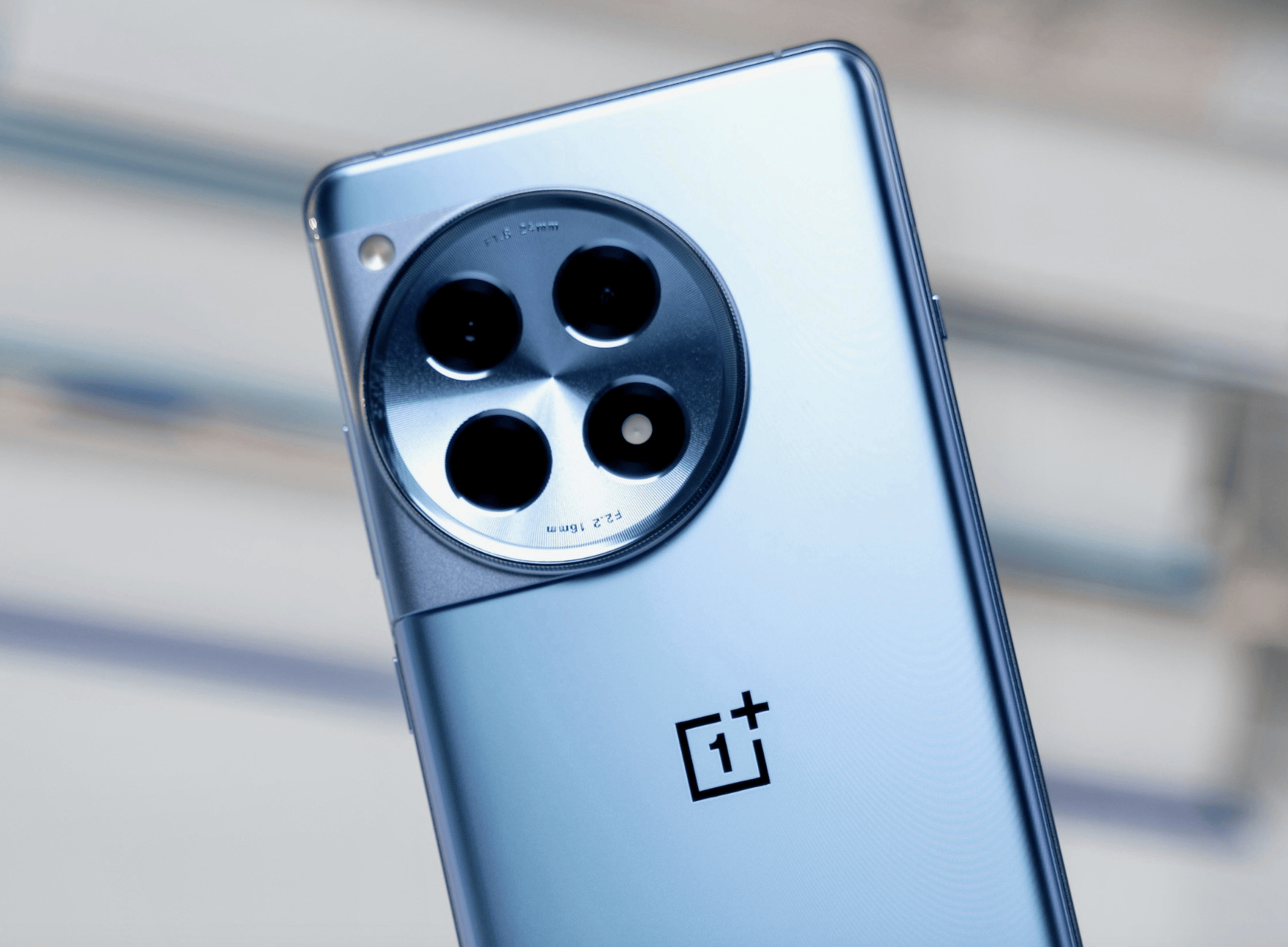 oppo努力冲销量,骁龙8gen2手机才2247元,金属中框 5500mah