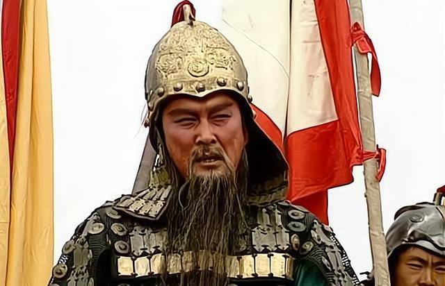 40岁的黄忠武力值有多强,能打败关羽,甚至吊打吕布吗?