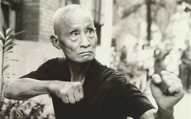 武功越高的人死前越痛苦?杜心五身子缩小,董海川憋气3天才离世