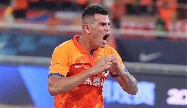 山东泰山外援贾德松:防守能手存在伤病烦恼