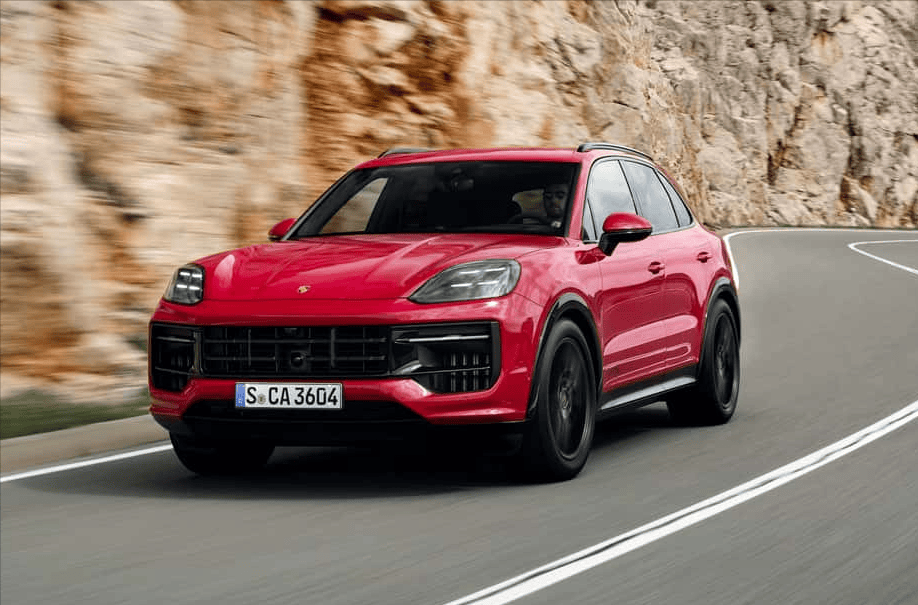 2025款保时捷卡宴全球上市,配置提升,国内售价99.8万元起