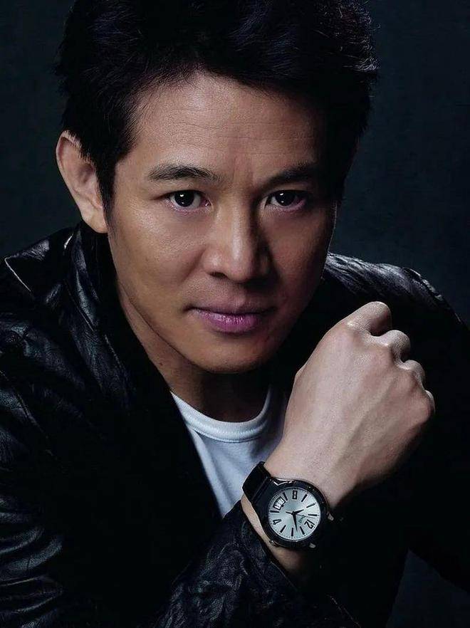 李连杰:后事一切从简,不用立碑也不用办丧事,树葬海葬都无所谓