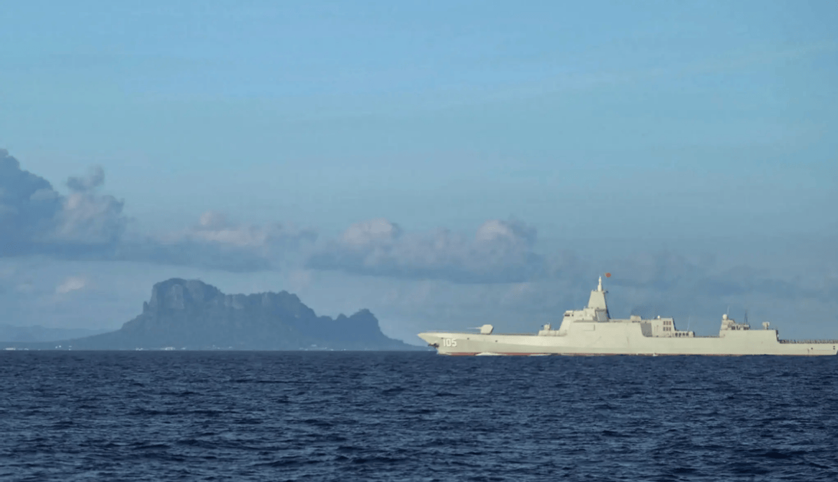 解放军30天内秘密行动,3支舰队在南海,撒下了一张天罗地网_中国海军