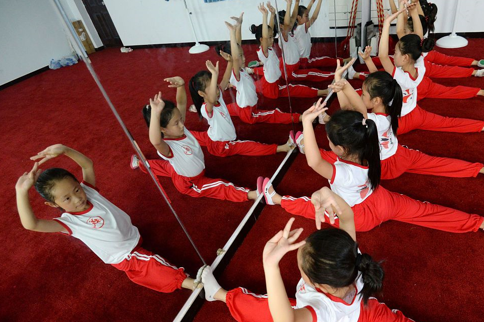 选择兴趣特长班家长必读:孩子学习舞蹈风险多,一定想好了再决定