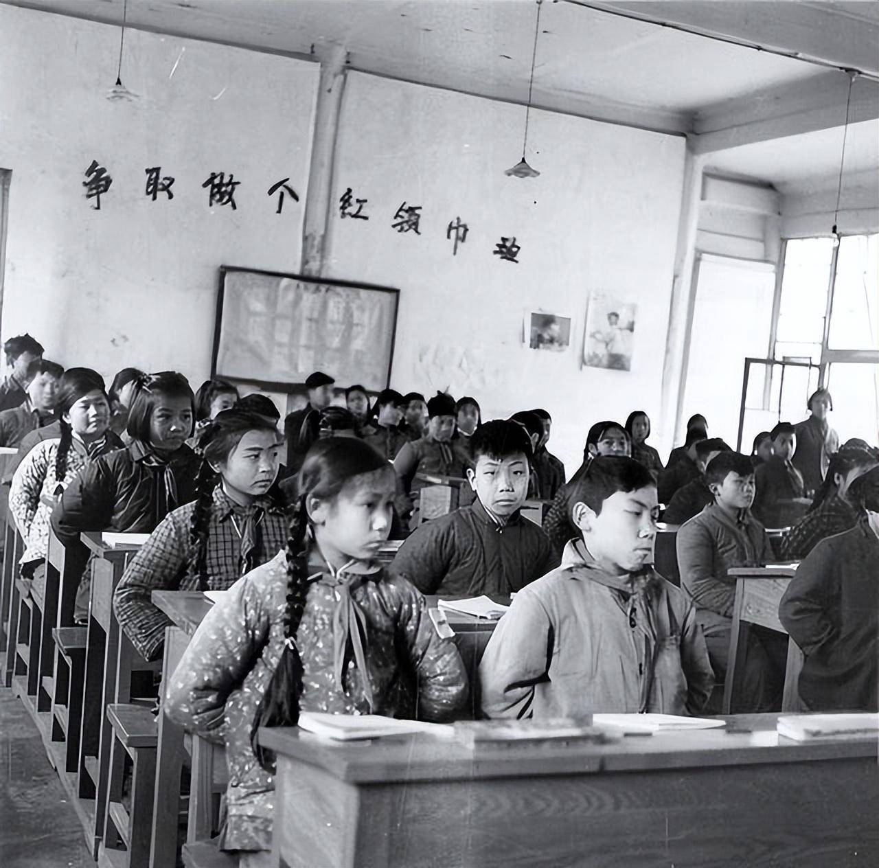 河南两女子做了34年闺蜜,突发奇想去做dna,结果令人意想不到