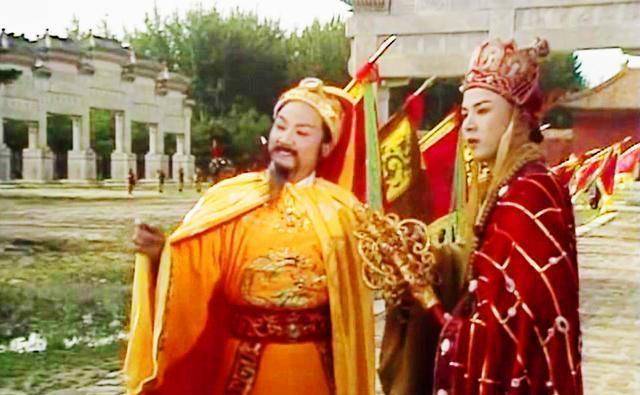 凌云渡脱胎:为何只有唐僧过河时需要脱胎换骨,而猪胎的猪八戒就不用