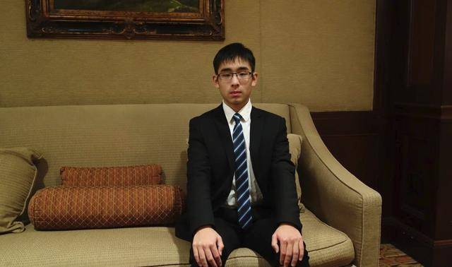 诺贝尔奖最有力的争夺者:3年读完小初高,24岁成麻省理工博士