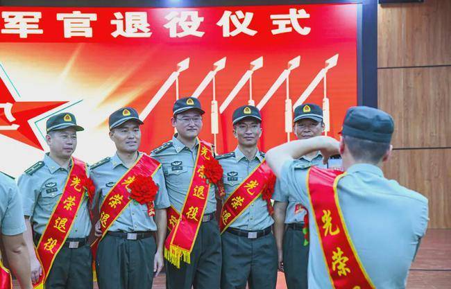 身边人来说说武汉版高启强:屠龙少年终成恶龙