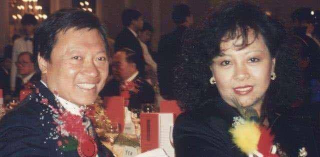 这个被逐出豪门的超级富二代,曾经领衔了香港第一狗血剧