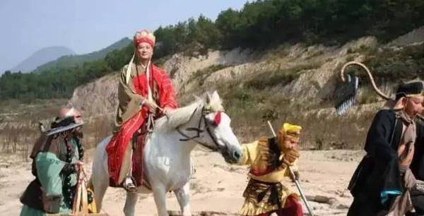  p>经典故事《西游记》中,通天河是取经团队面临的一道难关.