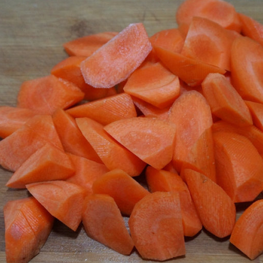 红烧排骨胡萝卜,肉味遮盖住胡萝卜的味道,百吃不厌