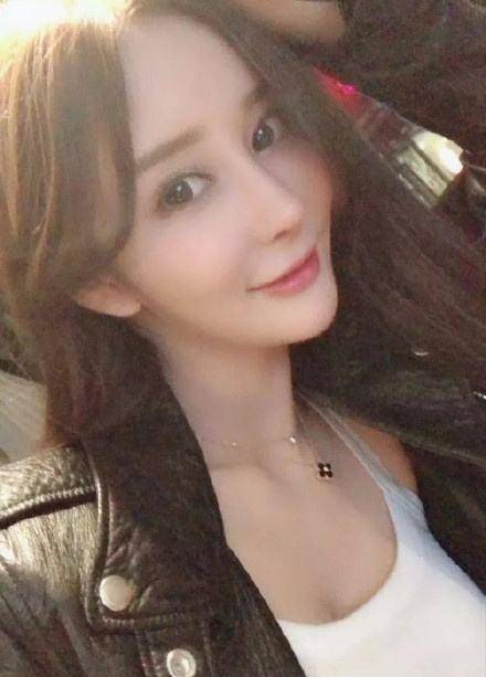 却花费3亿追网红女,破产被抓后惨遭抛弃_张晓恩_杨怡潇_直播