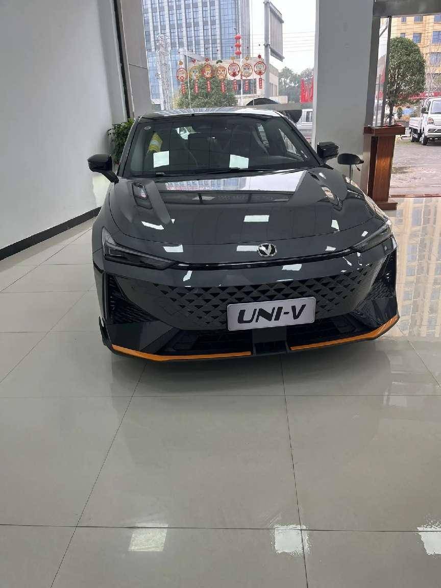 试驾长安uni-v,1.5万车价优惠顺利拿下!_搜狐汽车_搜狐网