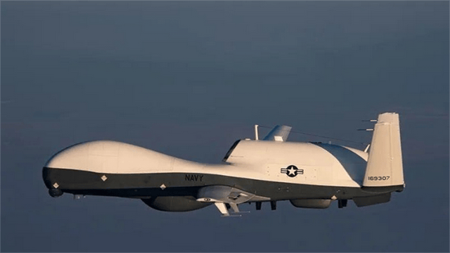 美军"海神"无人机,在中国家门口摆开架势,紧盯福建舰一举一动