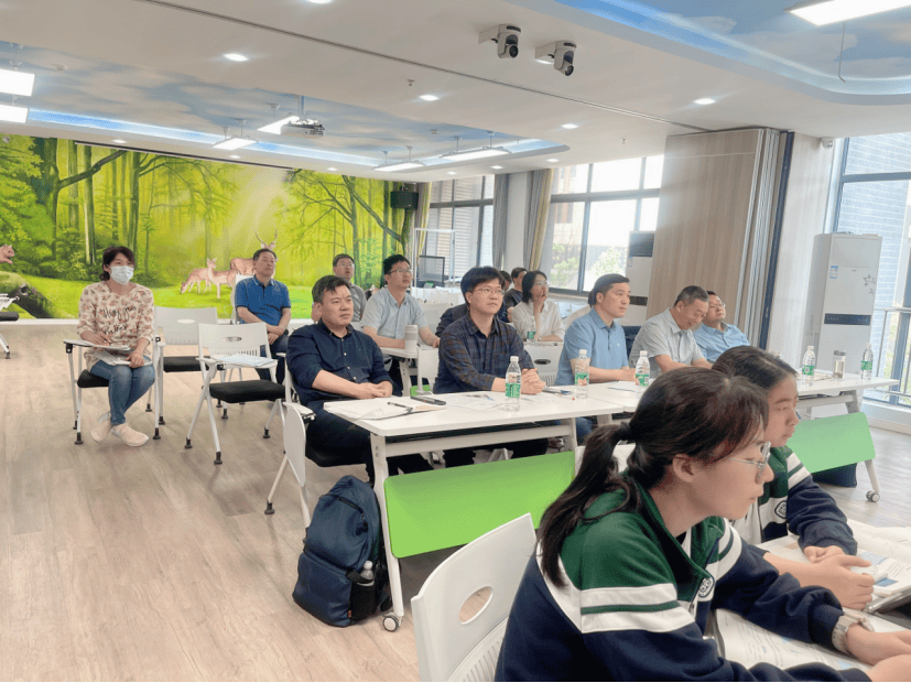 华东师范大学hpm工作室合肥四中教研基地 签约揭牌仪式暨首次研讨活动