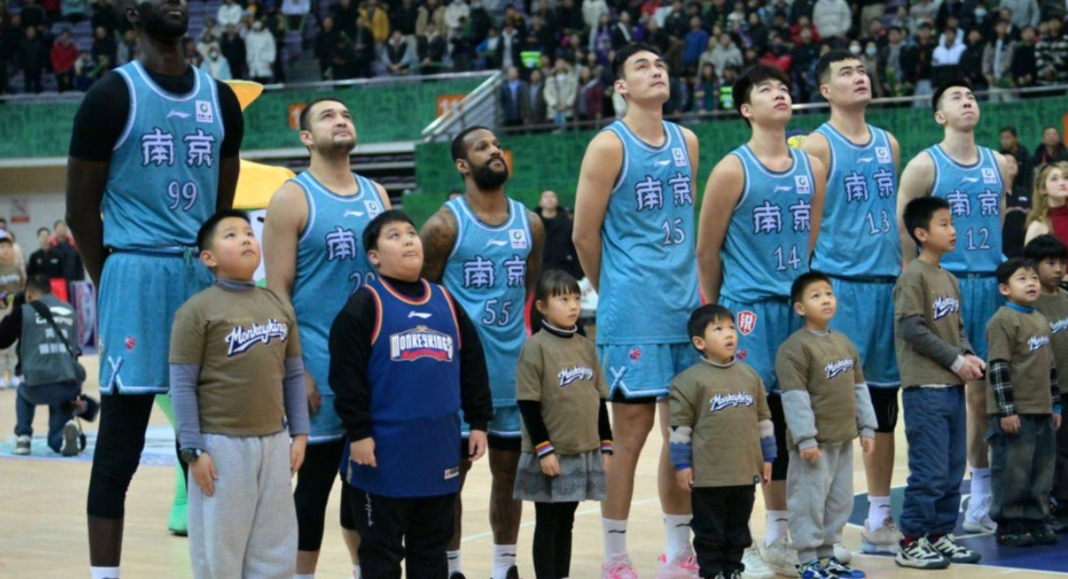 青岛弃将三进宫文一!他也曾是联赛顶级大外,下赛季能重返cba吗