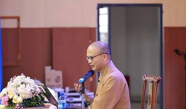 清华博士张明光:2009年不顾父母哀求执意出家,14年打造网红寺庙