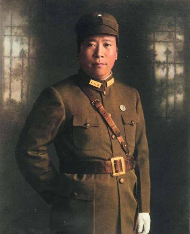 杨虎城将军死得有多惨?全家被杀,脸上还被泼上强酸毁容