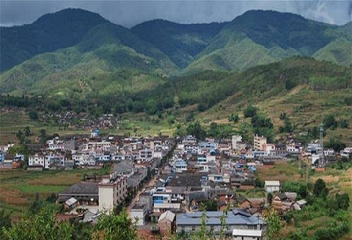 原来,湖南郴州永兴的马田村与井岗村宗族之间有着一百余年难以化解的