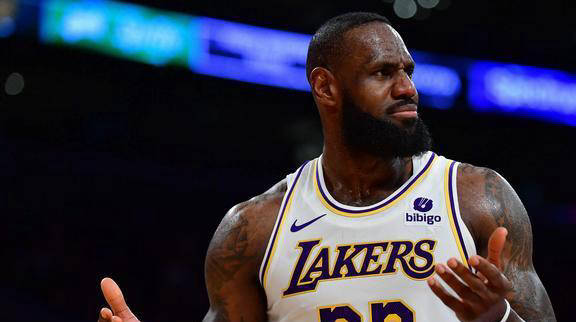 詹姆斯自信宣称"我应该在每个榜单上排第一"引发热议