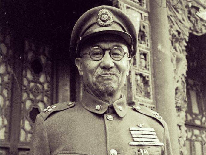 蒋介石特级上将军服图片