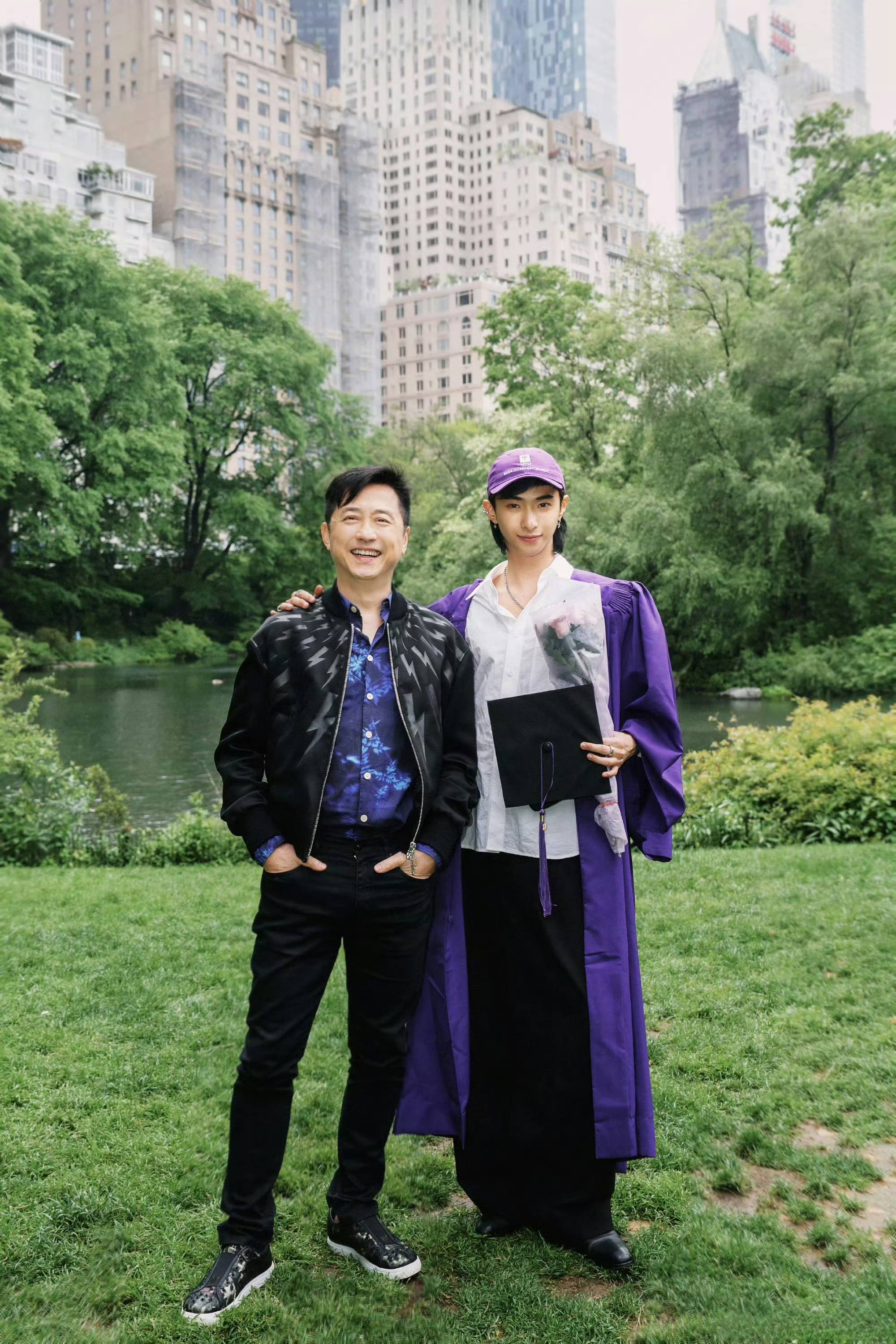 恩利520晒和伊能静庾澄庆的合照