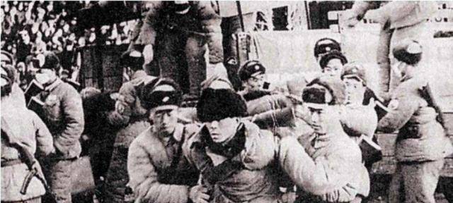 1951年,一木材商老头被逮捕,为何被带到工人遇害处枪决?他是谁