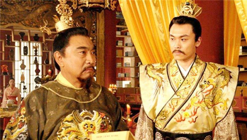 他曾经规定:官员如果贪污六十两银子以上就要斩首.