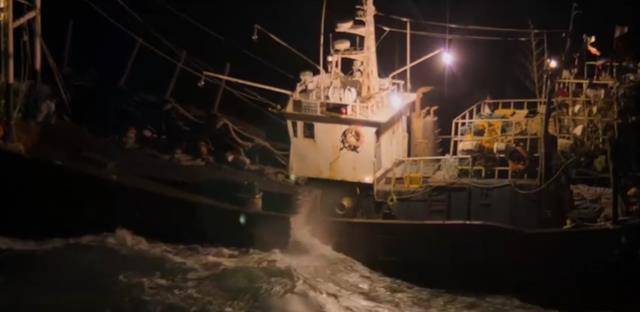 "鲁荣渔2682号"案海上大逃杀:11人杀害22人,船员被逼纳投名状