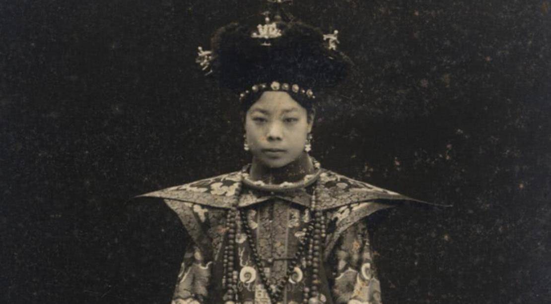 男子和女工成亲,婚后总感觉妻子很特别,6年后才知她是溥仪皇妃_文绣