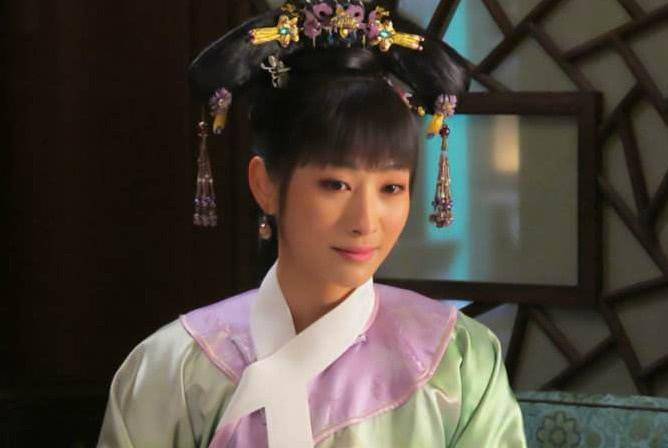 她是《甄嬛传》中安陵容的历史原型,因得罪"甄嬛"被连降两级