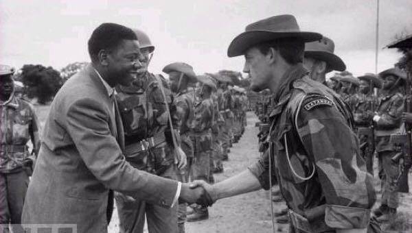 "醉放天涯不系舟"-历史中的野鹅敢死队与"疯子"麦克的故事