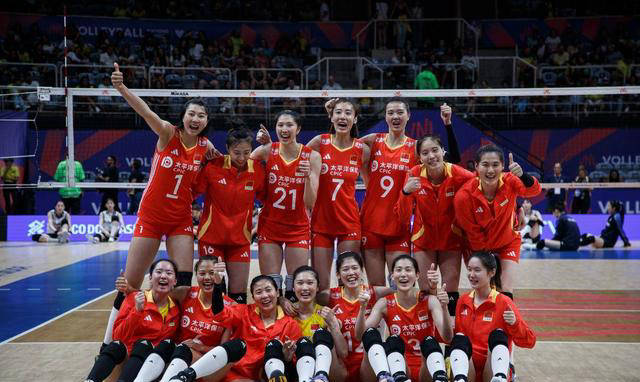 中国女排迎战荷兰女排,朱婷复出,蔡斌领队期待复仇
