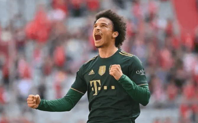 拜仁队中的德国边锋萨内本赛季表现出色_马特乌斯_建议_球员