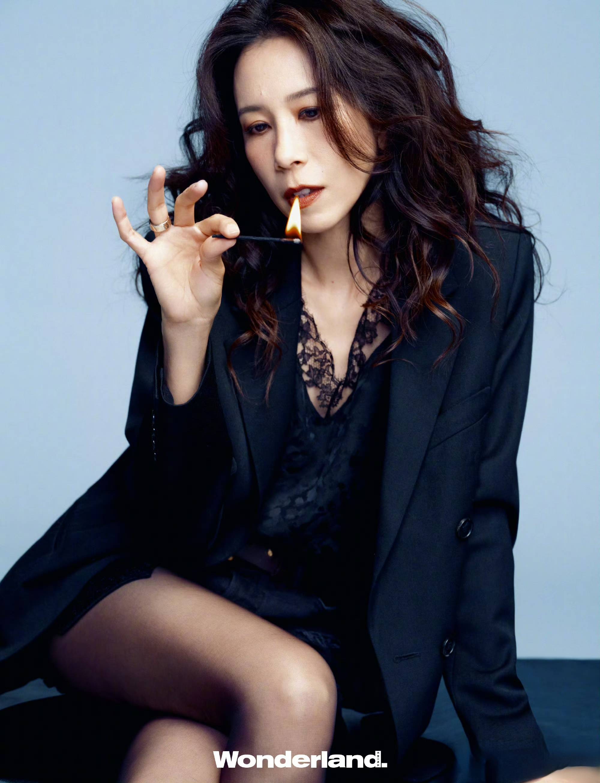 时尚女王莫文蔚封面曝光,多元性感魅力尽显!