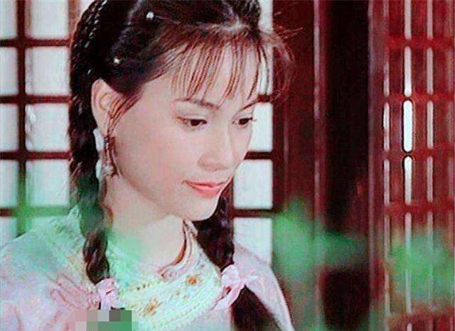 她在吴京最落魄的时候甩了他,转身嫁入豪门,现被抛弃生活凄惨_樊亦敏