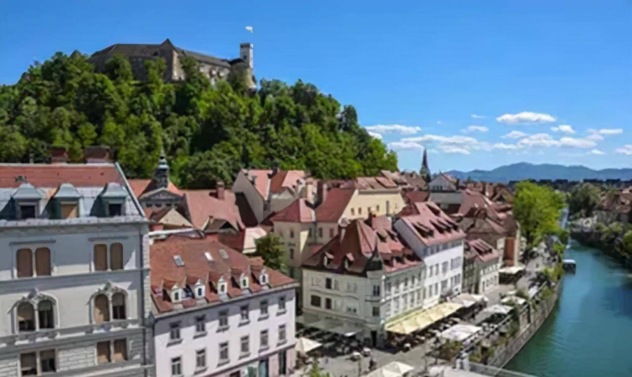 03年,瓦格纳病逝,68年中国异乡岁月:最后与丈夫杜承荣合葬