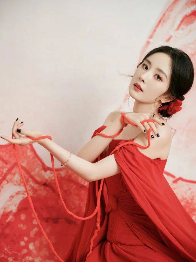 大s与杨幂的婚姻一样,她们为破败婚姻"买单"!