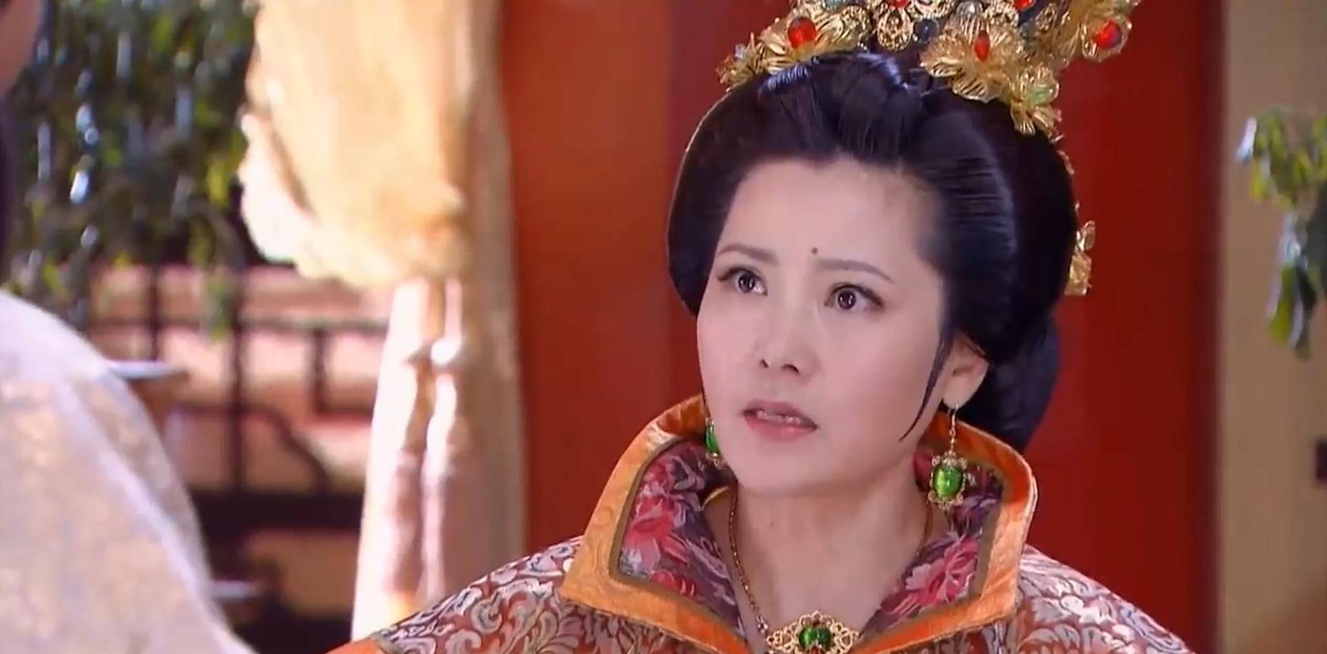 卑微宫女凭肥胖之躯,架空两位皇后,"妖妃"万贞儿传奇的一生