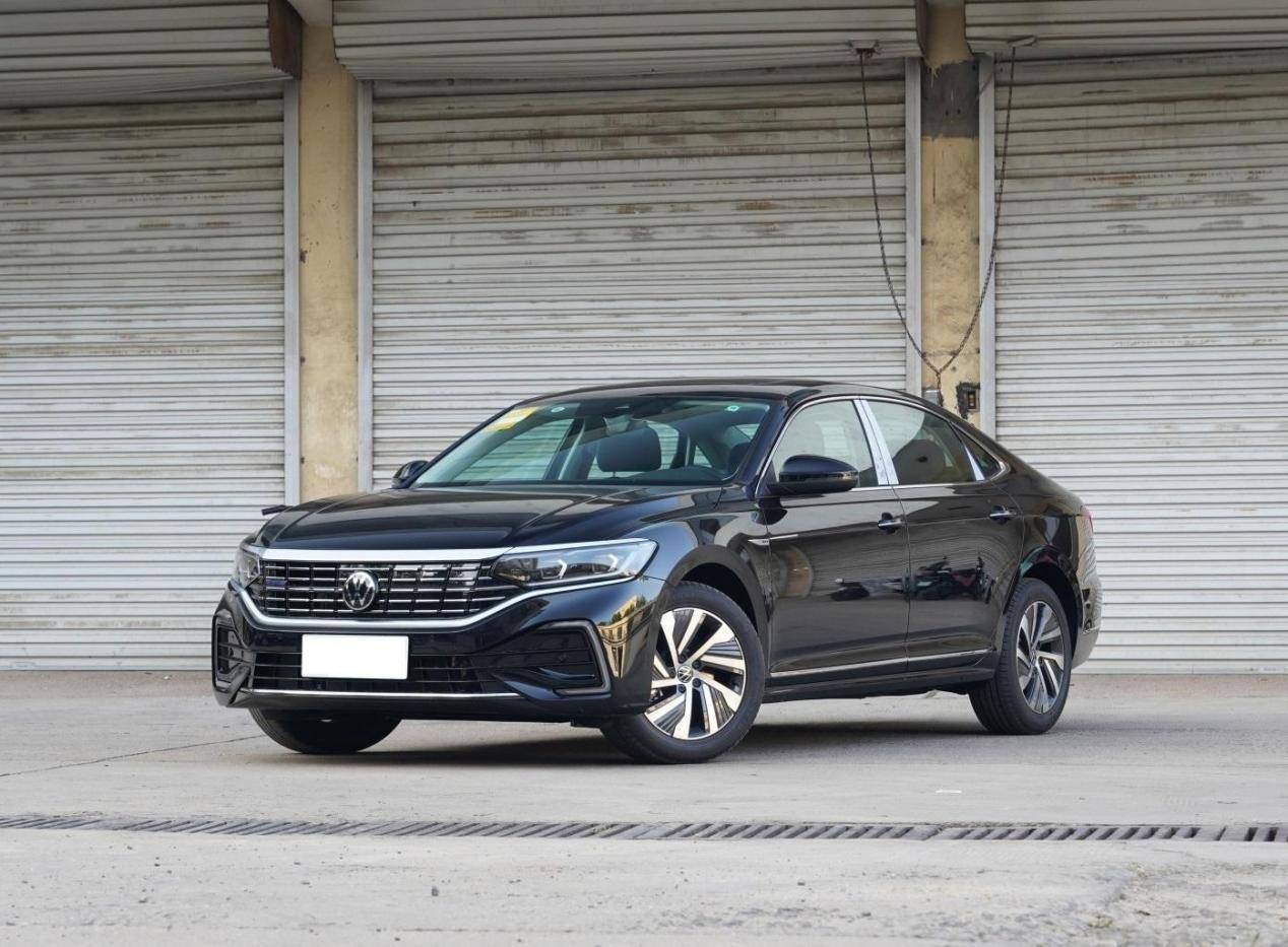 同为混动车型,领克07 em-p,大众帕萨特插混和丰田凯美瑞双擎,有何不同