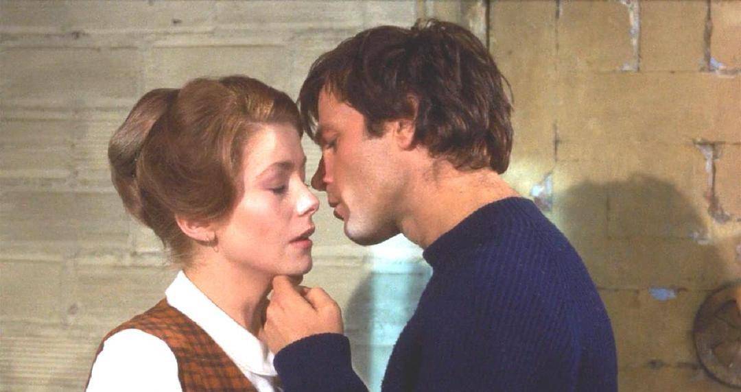 冯塔纳笔下19世纪的德国:贵族资产阶级化与新富裕资产阶级贵族化_艾菲