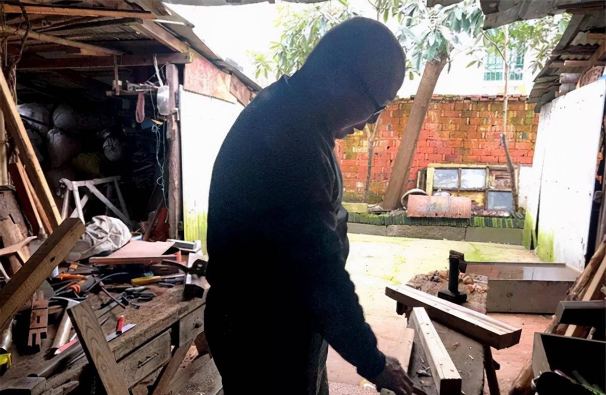 了男子10元工钱,50年后98岁的她冒雨走3公里还债_孙杏宝_张发林_妻子