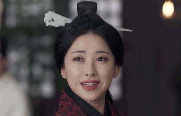 《大秦赋》赵姬:一生被人利用的小白羊,为何儿子嬴政也利用她?