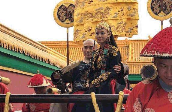 延禧:皇上最爱的女人不是璎珞,也非容音,而是出门都要抱着的她